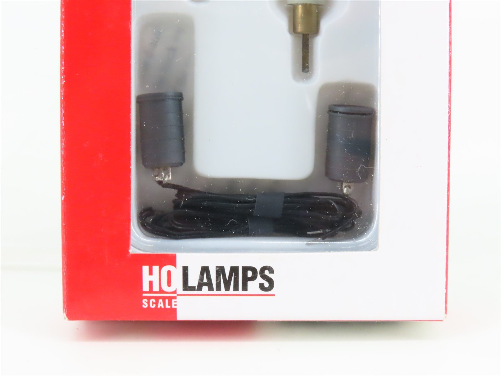 HO 1/87 Scale Walthers Cornerstone 933-1092 Concrete Column Lamps 2-Pack