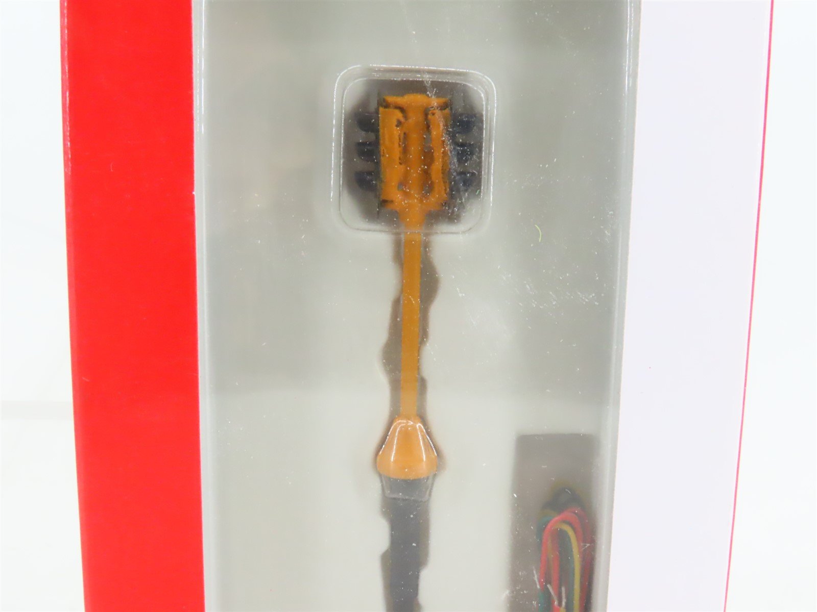 HO 1/87 Scale Walthers Cornerstone 933-2301 Double-Sided Traffic Light