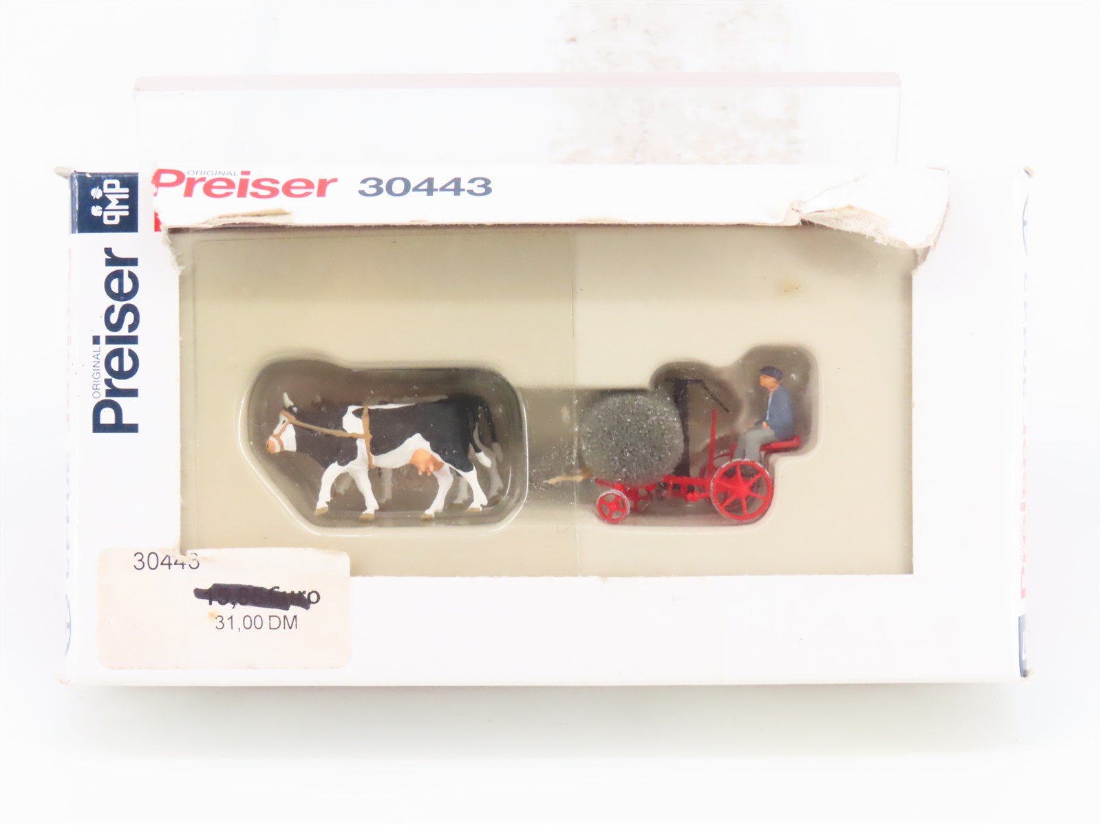 HO 1/87 Preiser 30443 Reaper Harvesting Machine Drawn by Two Oxen w/ Figure