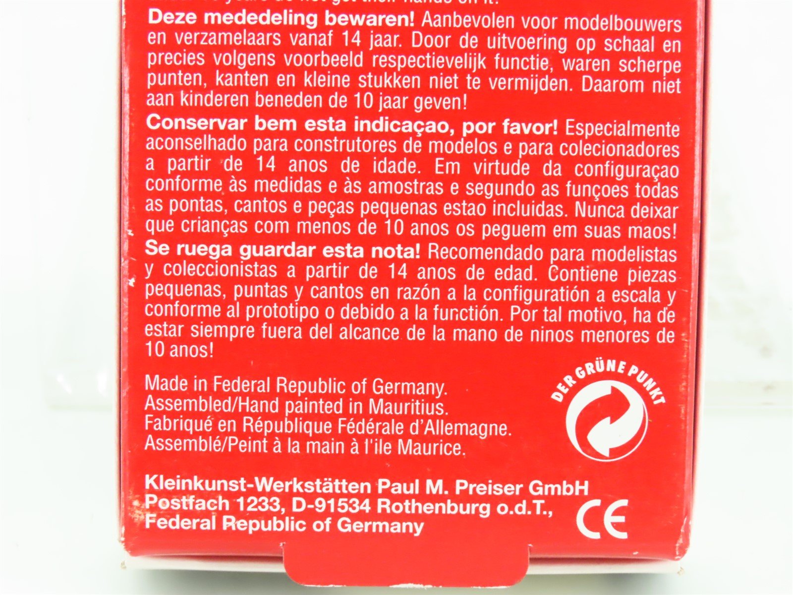 HO 1/87 Preiser 30443 Reaper Harvesting Machine Drawn by Two Oxen w/ Figure