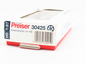 HO 1/87 Preiser 30425 Hand Pressure Fire Pump Drawn by Two Horses w/ Figures