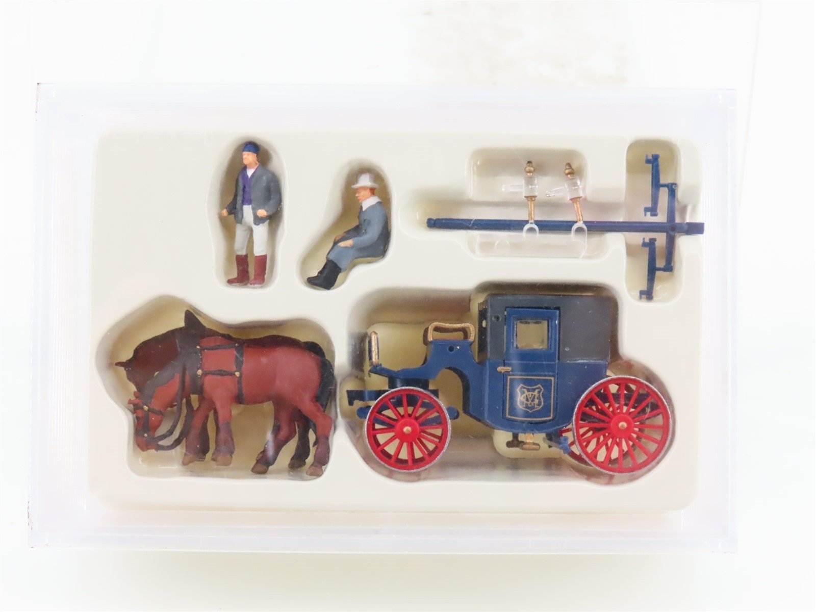HO 1/87 Scale Preiser Carriage Drawn by Two Horses w/ Figures