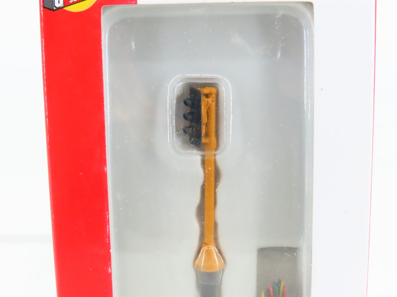 HO 1/87 Scale Walthers Cornerstone 933-2300 Single-Sided Traffic Light