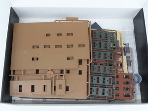 HO 1/87 Scale Bachmann Spectrum Kit #88002 Cityscenes Ambassador Hotel