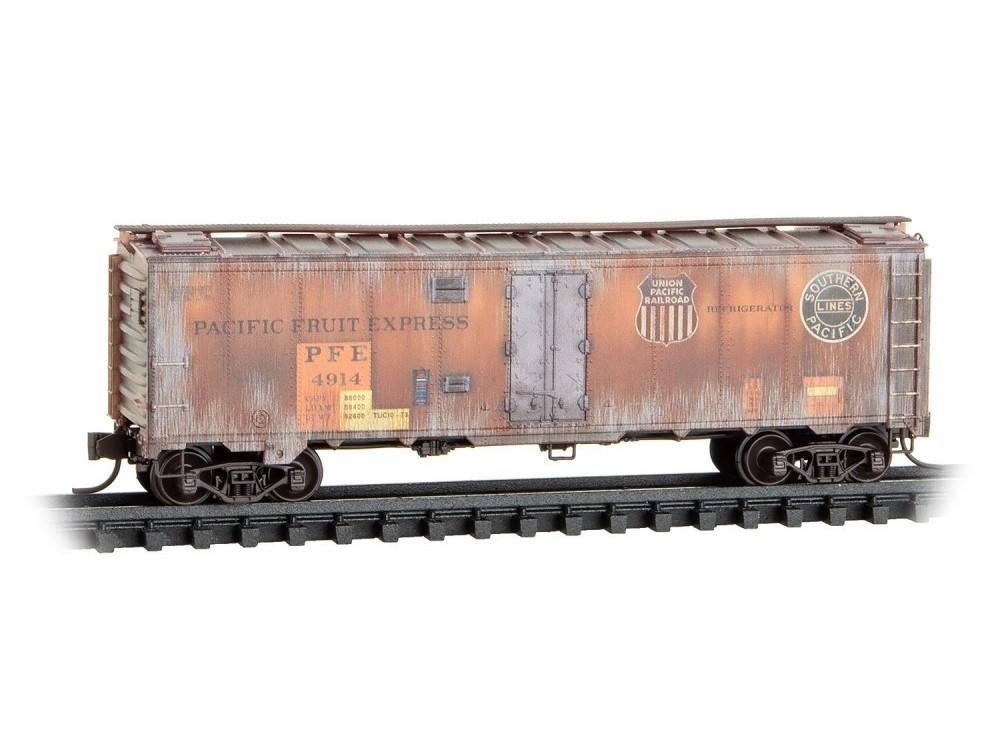 N Micro-Trains MTL 98305098 PFE Pacific Fruit 40&#39; Reefers 2-Pack - Weathered
