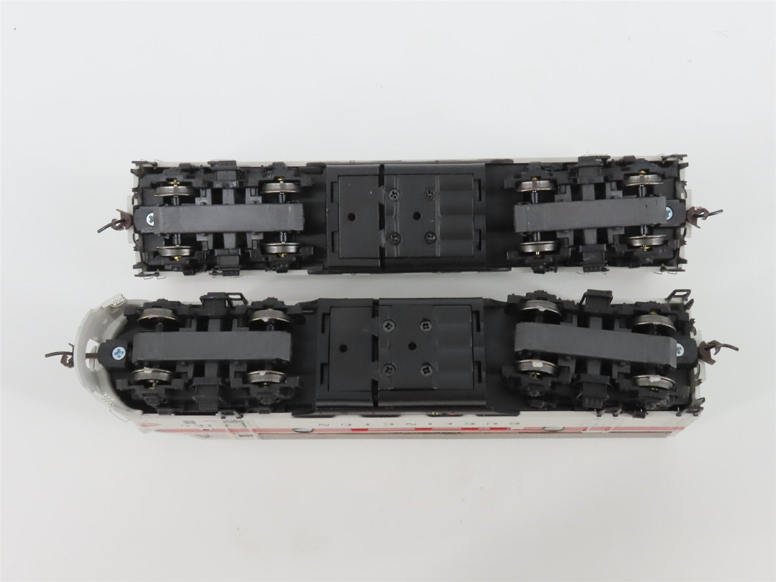 HO Scale Athearn Genesis G2506 CBQ Burlington F3 A/B Diesel Locomotive Set