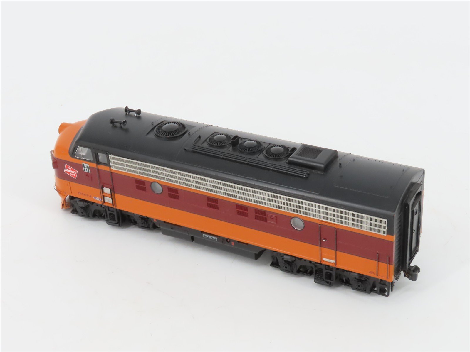 HO Scale Athearn Genesis 0G3200A MILW Milwaukee Road F9 A/B Diesel Loco Set