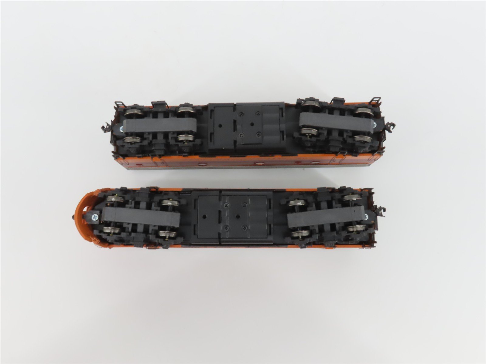 HO Scale Athearn Genesis 0G3200A MILW Milwaukee Road F9 A/B Diesel Loco Set