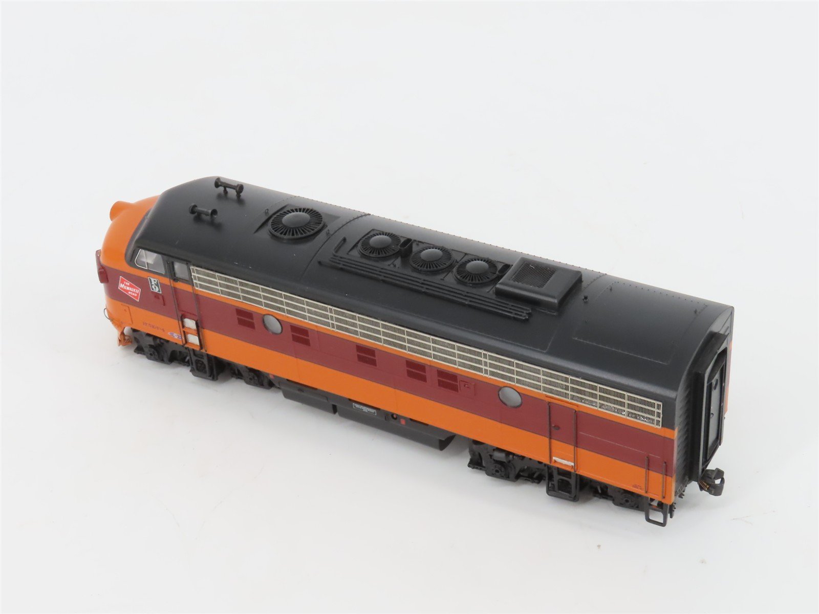 HO Scale Athearn Genesis 0G3200A MILW Milwaukee Road F9 A/B Diesel Loco Set