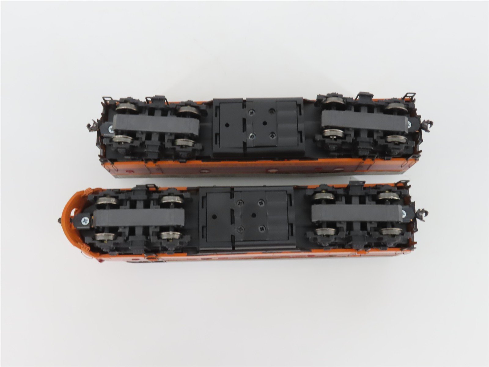 HO Scale Athearn Genesis 0G3200A MILW Milwaukee Road F9 A/B Diesel Loco Set