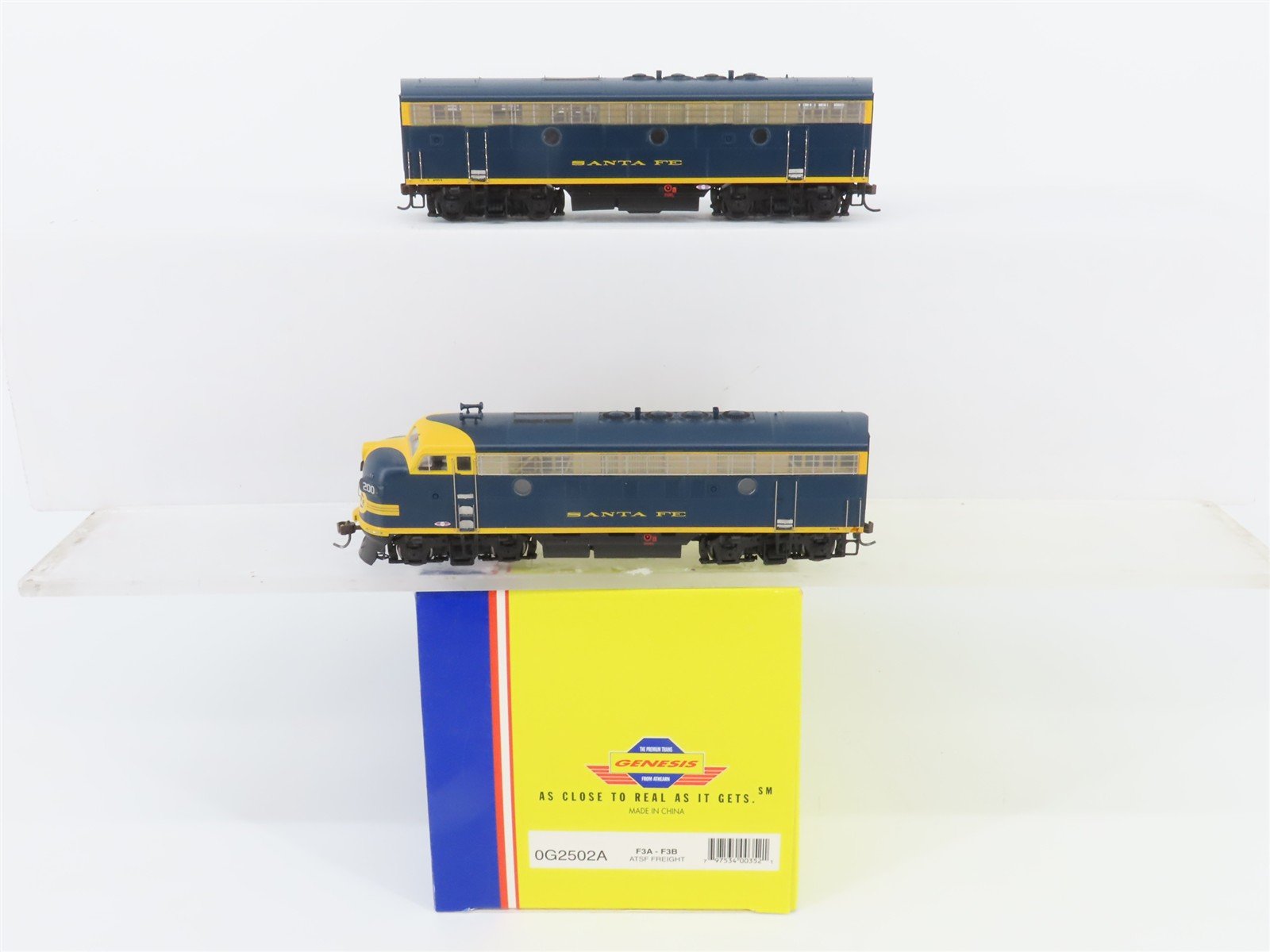 HO Scale Athearn Genesis 0G2502A ATSF Santa Fe F3 A/B Diesel Locomotive Set