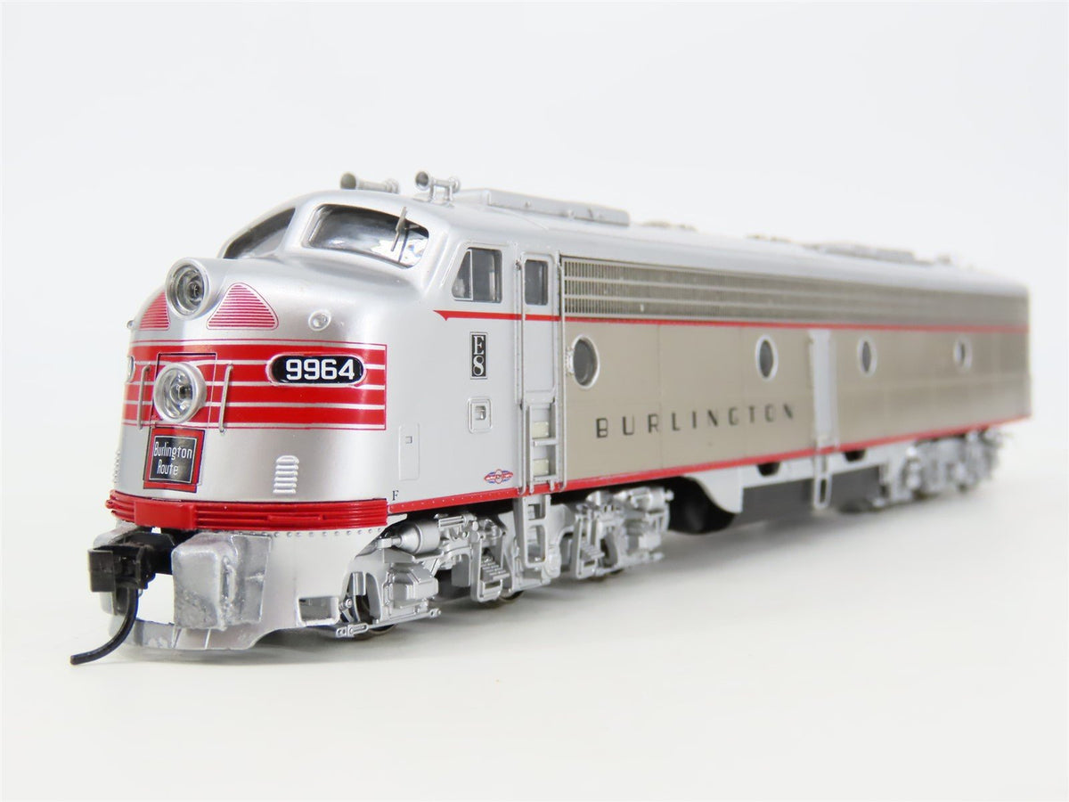 HO Broadway Limited BLI 2355 CB&amp;Q Burlington Route E8A Diesel #9964 - Paragon2