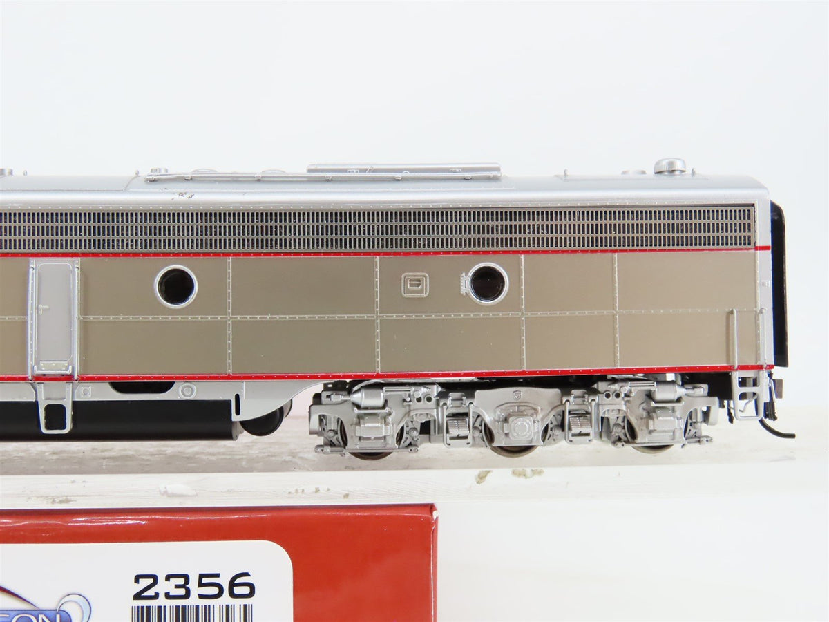 HO Broadway Limited BLI 2356 CB&amp;Q Burlington Route E8A Diesel #9967 - Paragon2