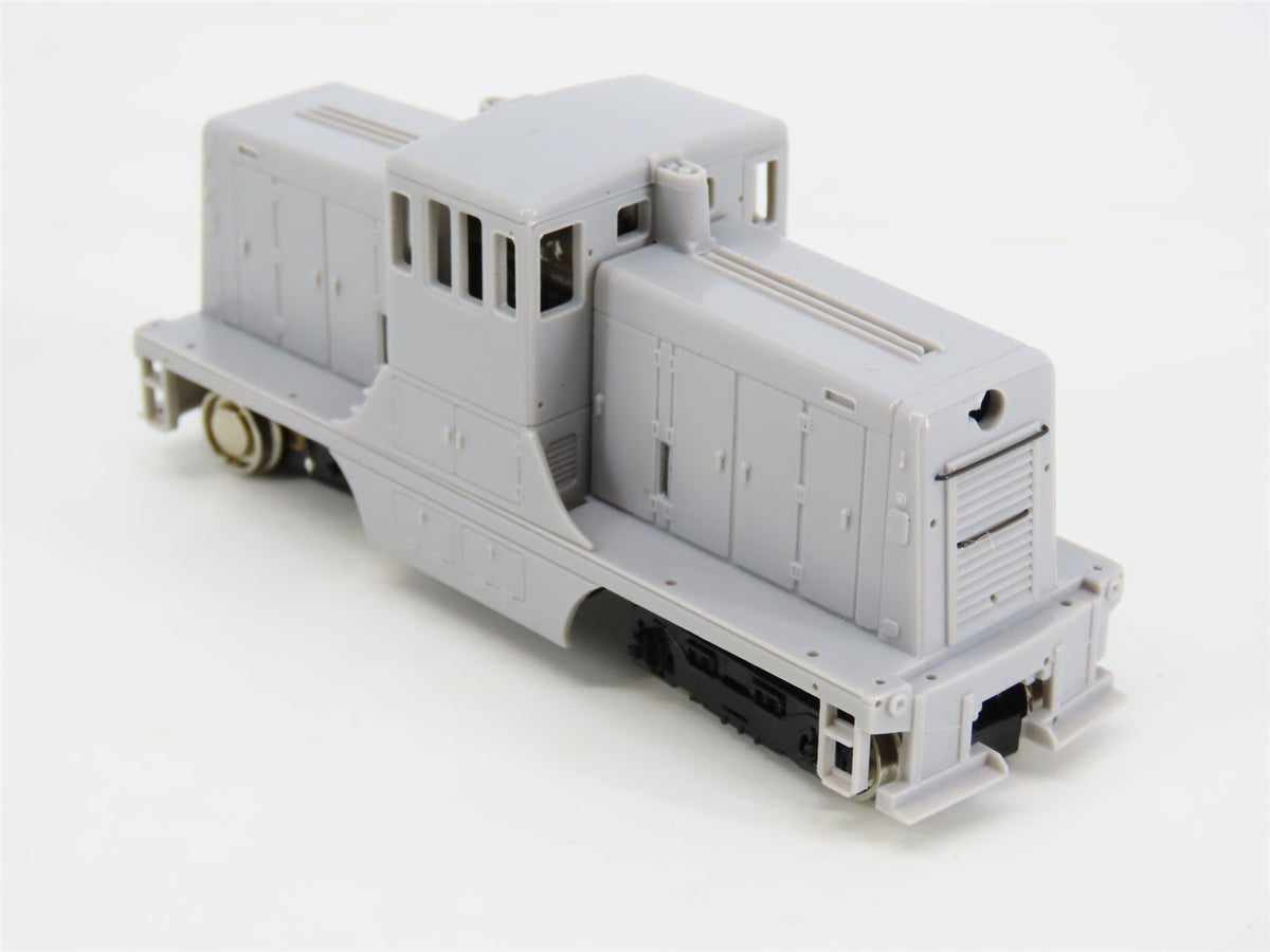 HO Scale Bachmann Spectrum 80001 Undecorated GE 44-Ton Diesel Switcher