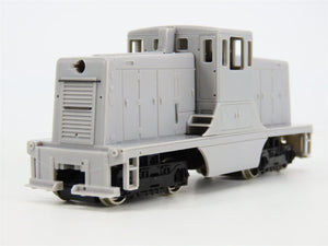 HO Scale Bachmann Spectrum 80001 Undecorated GE 44-Ton Diesel Switcher