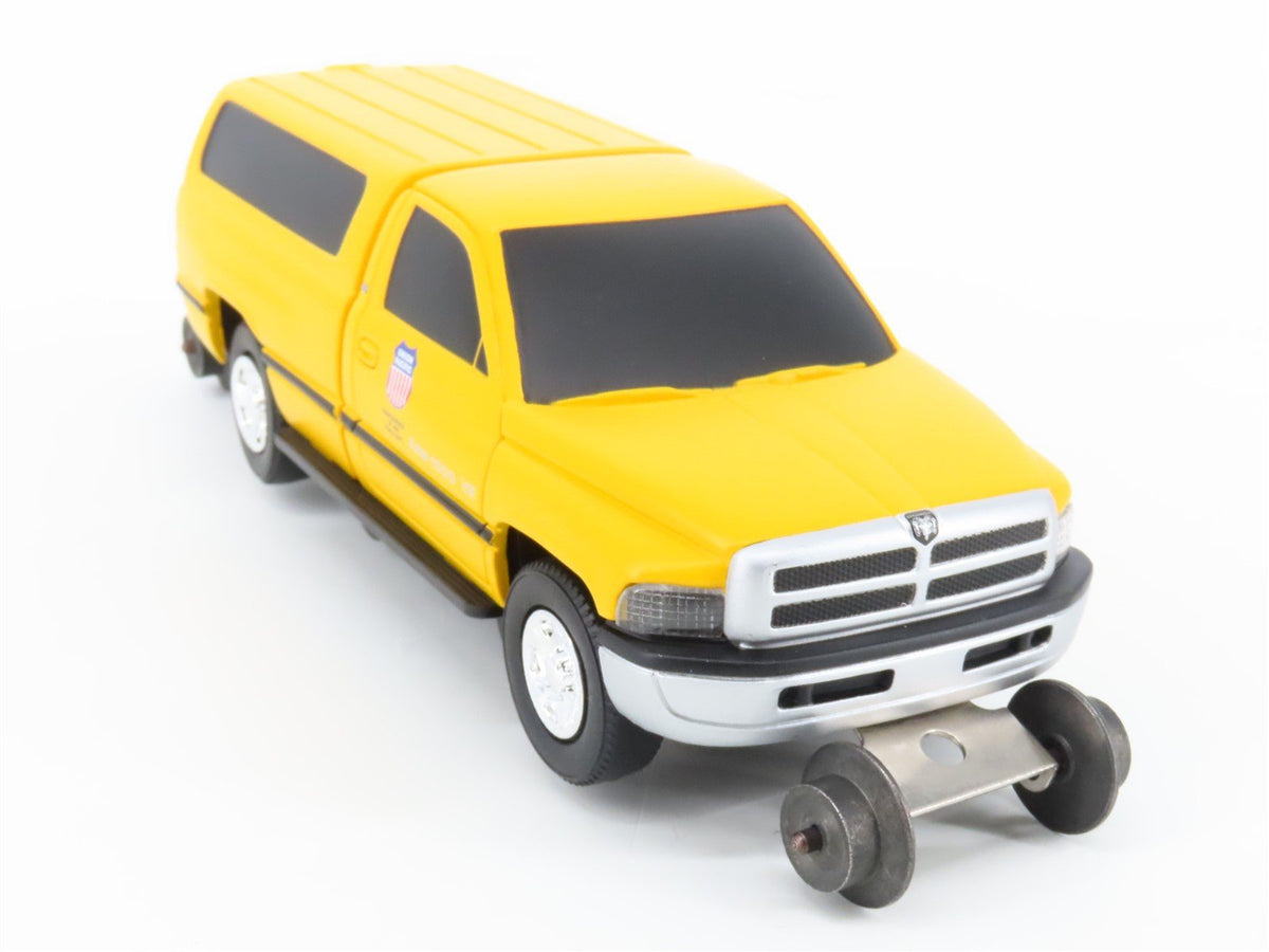 O Gauge 3-Rail Lionel 6-18439 UP Union Pacific Dodge Ram Track Inspection Truck