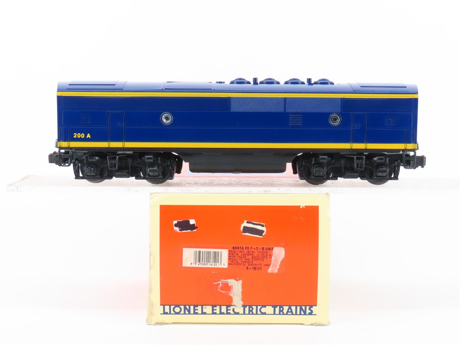 O Gauge 3-Rail Lionel 6-18121 ATSF Santa Fe F3B Diesel #200A - Unpowered