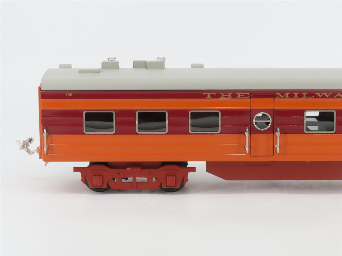 Standard Gauge Lionel 71-3006-200 MILW Railway Hiawatha Passenger 4-Car Set