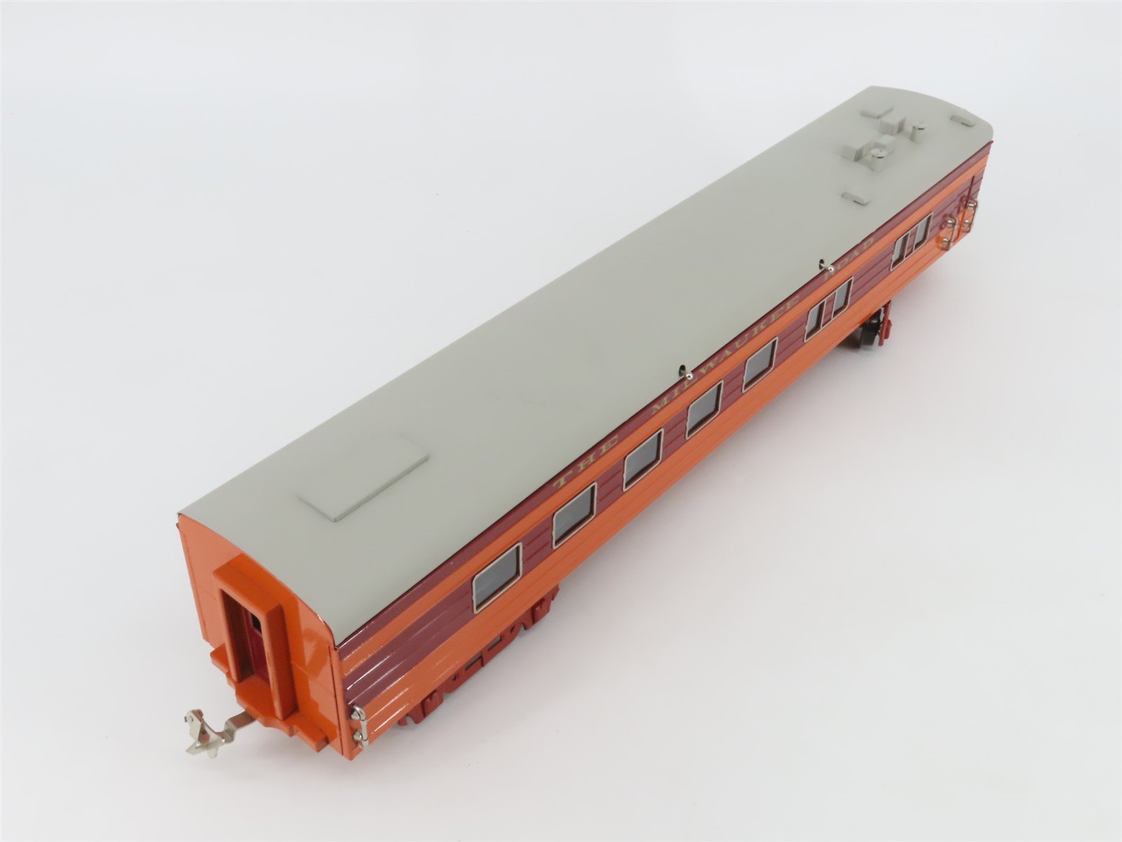 Standard Gauge Lionel 71-3006-200 MILW Railway Hiawatha Passenger 4-Car Set