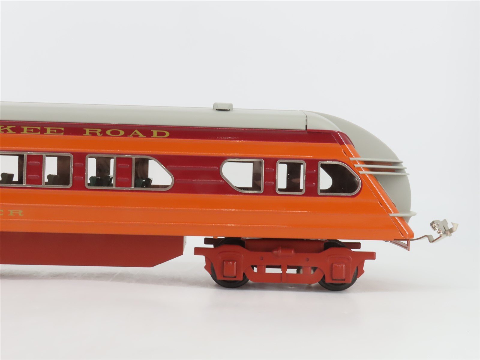 Standard Gauge Lionel 71-3006-200 MILW Railway Hiawatha Passenger 4-Car Set