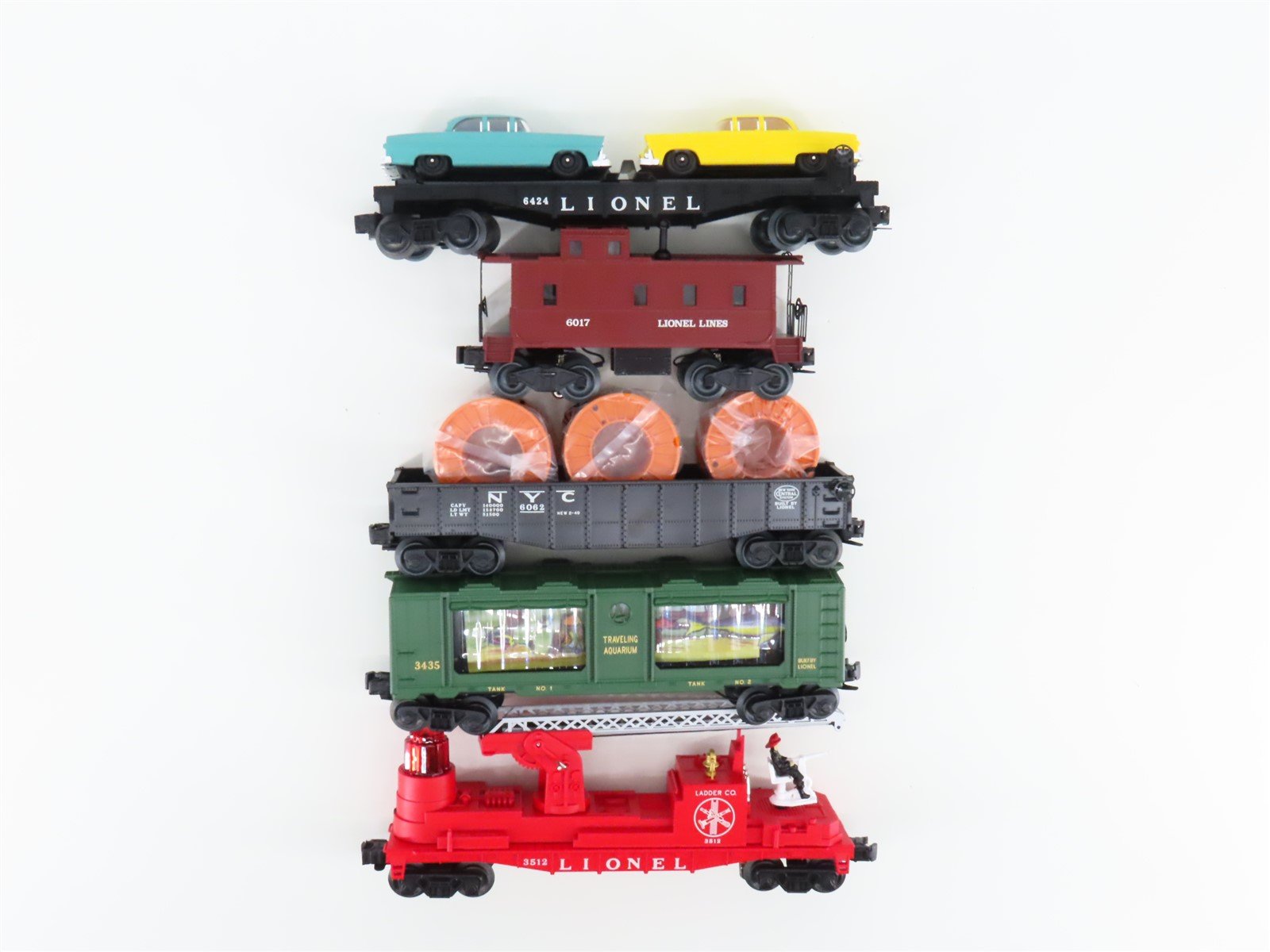 O Gauge 3-Rail Lionel 6-38328 NP Northern Pacific GP9 Diesel Freight Set wTMCC