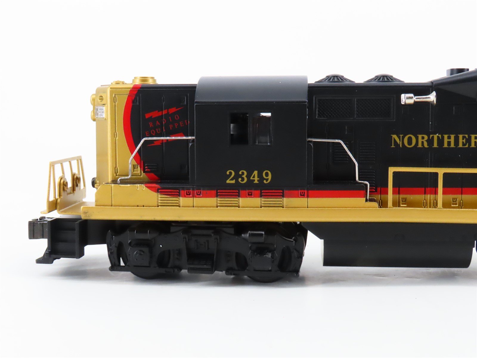 O Gauge 3-Rail Lionel 6-38328 NP Northern Pacific GP9 Diesel Freight Set wTMCC