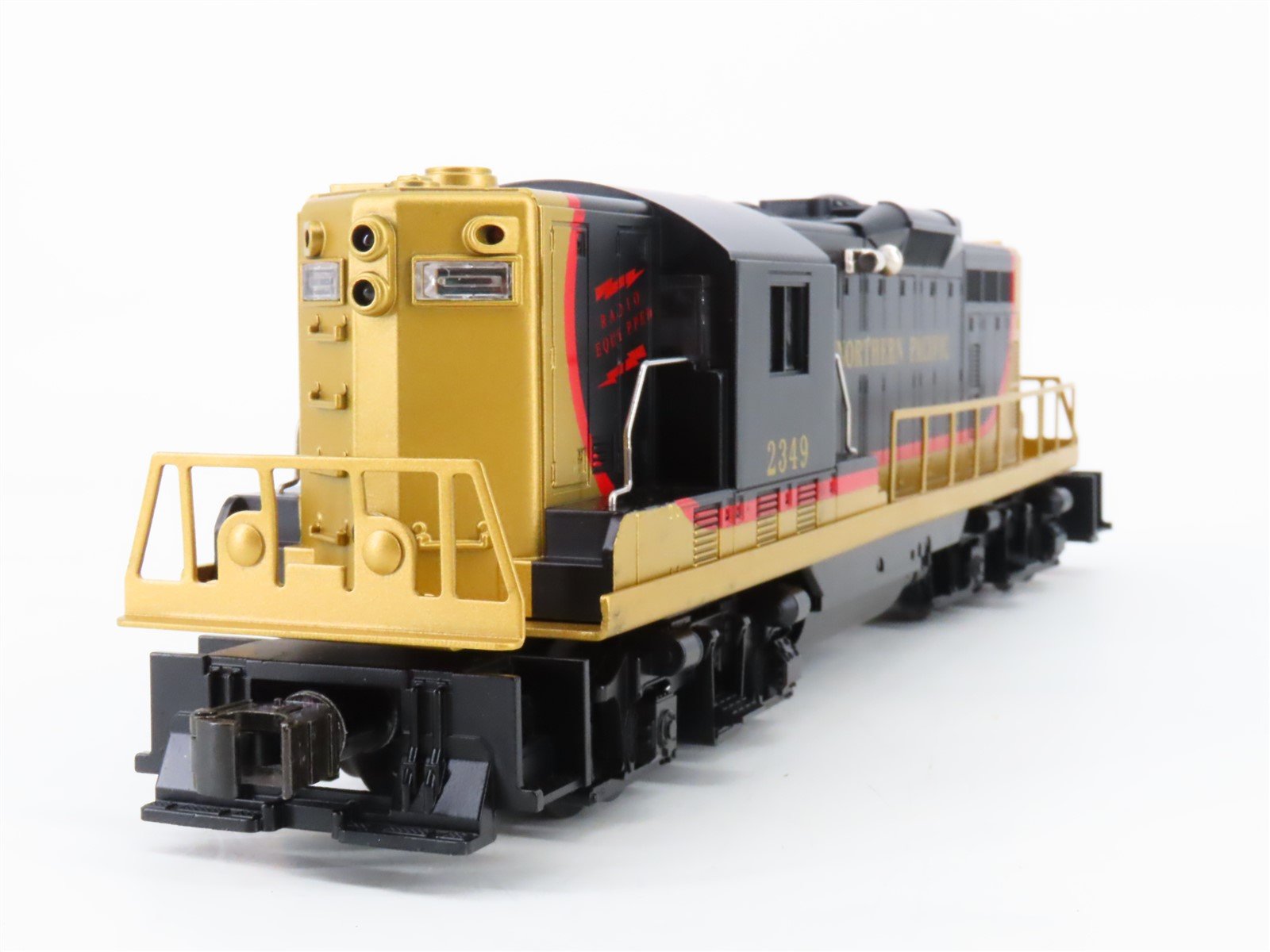 O Gauge 3-Rail Lionel 6-38328 NP Northern Pacific GP9 Diesel Freight Set wTMCC