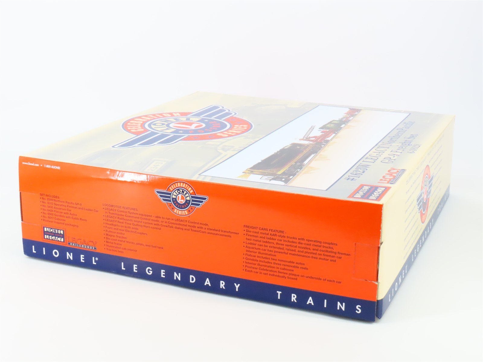 O Gauge 3-Rail Lionel 6-38328 NP Northern Pacific GP9 Diesel Freight Set wTMCC