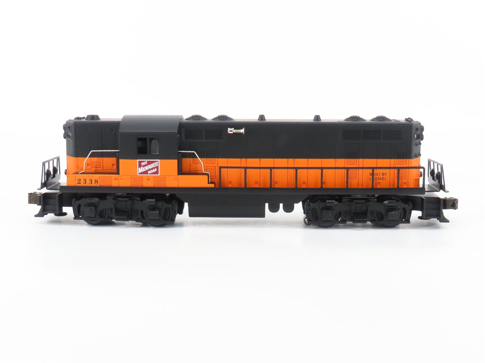 O Gauge 3-Rail Lionel Conventional Classics MILW Milwaukee EMD GP7 Diesel #2338