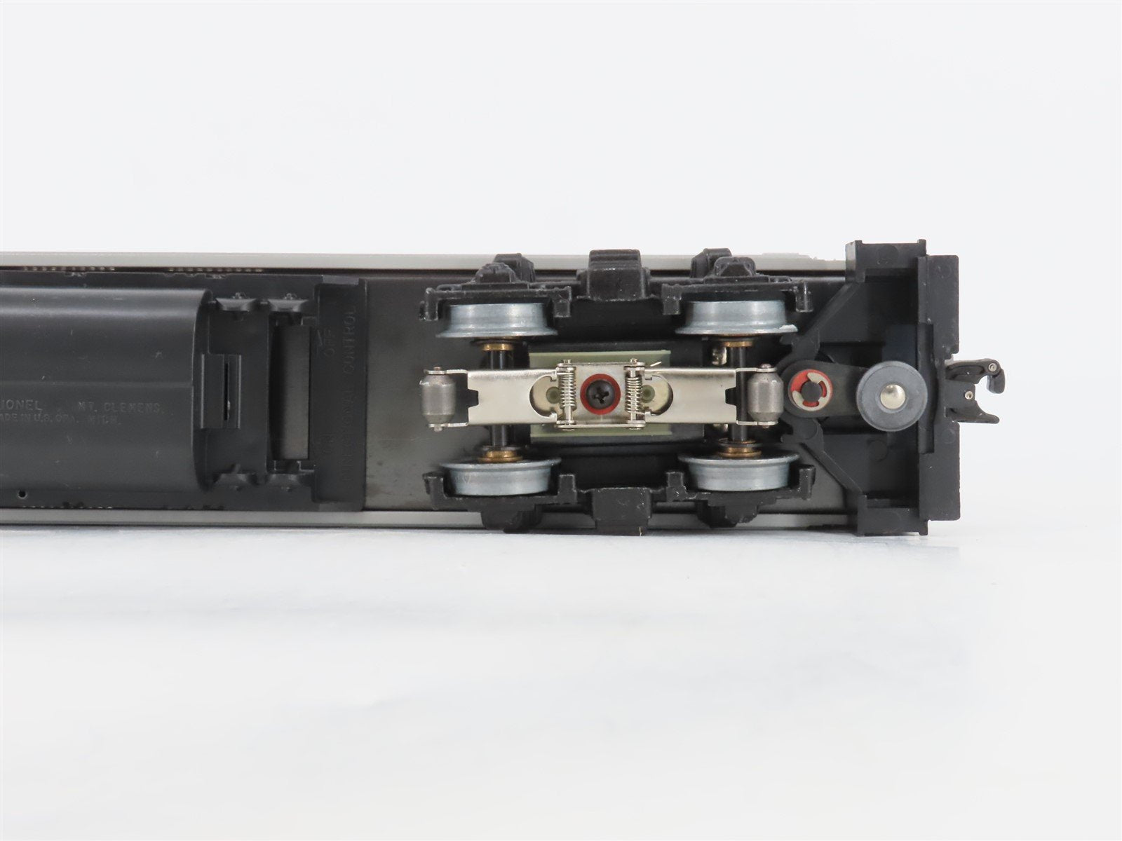 O27 Gauge 3-Rail Lionel 6-8870 AMTK Amtrak Budd RDC-1 Diesel - Unpowered