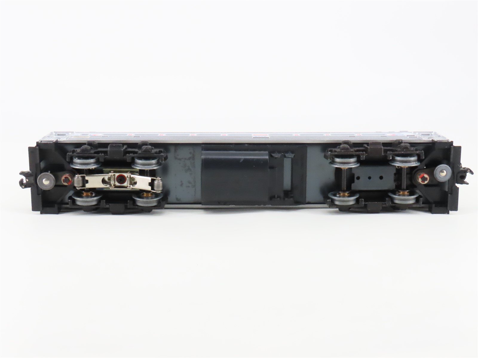 O27 Gauge 3-Rail Lionel AMTK Amtrak Budd RDC-1 Rail Diesel Car #8869 - Unpowered