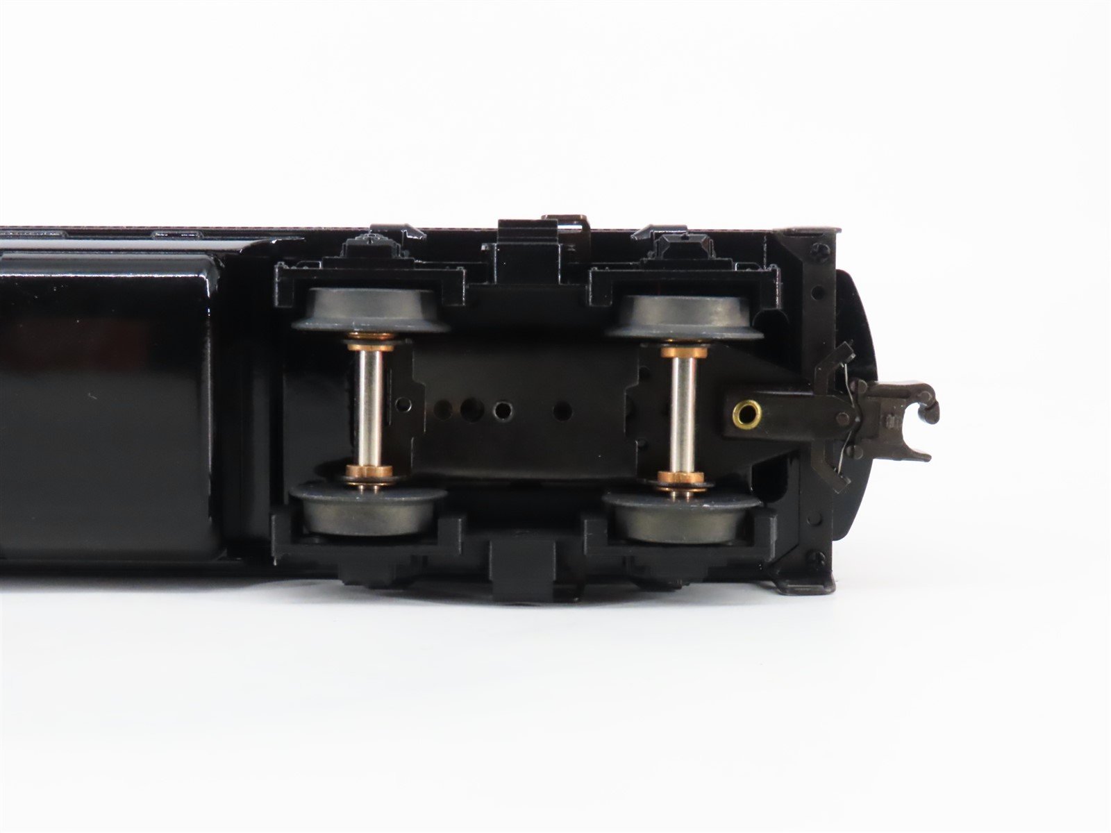 O Gauge 3-Rail Lionel 6-38379 ATSF Santa Fe Black Bonnet B Unit Diesel UNPOWERED