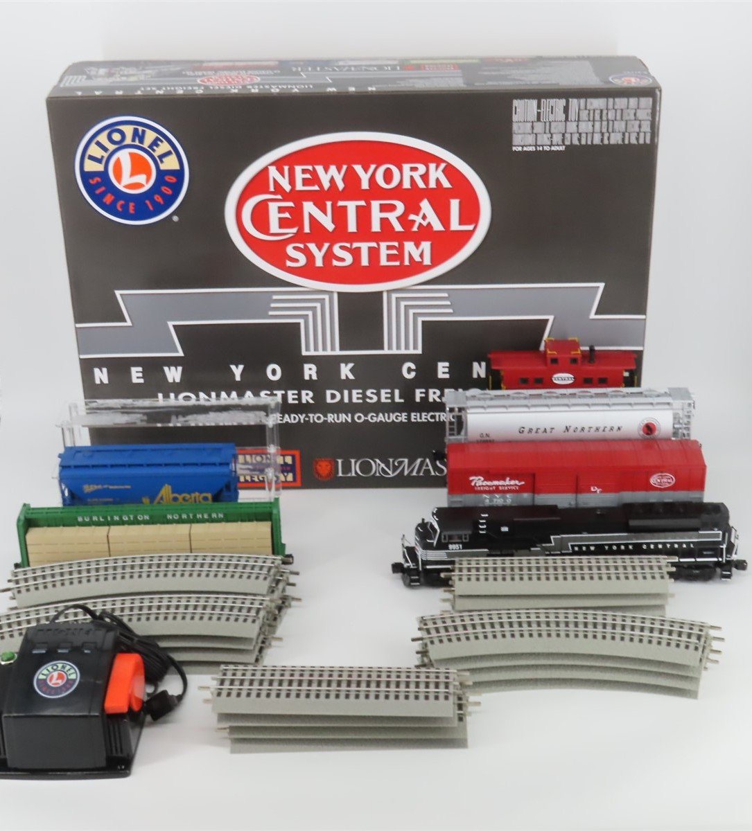 O Gauge 3-Rail Lionel 6-31791 NYC New York Central SD80MAC Diesel Freight Set