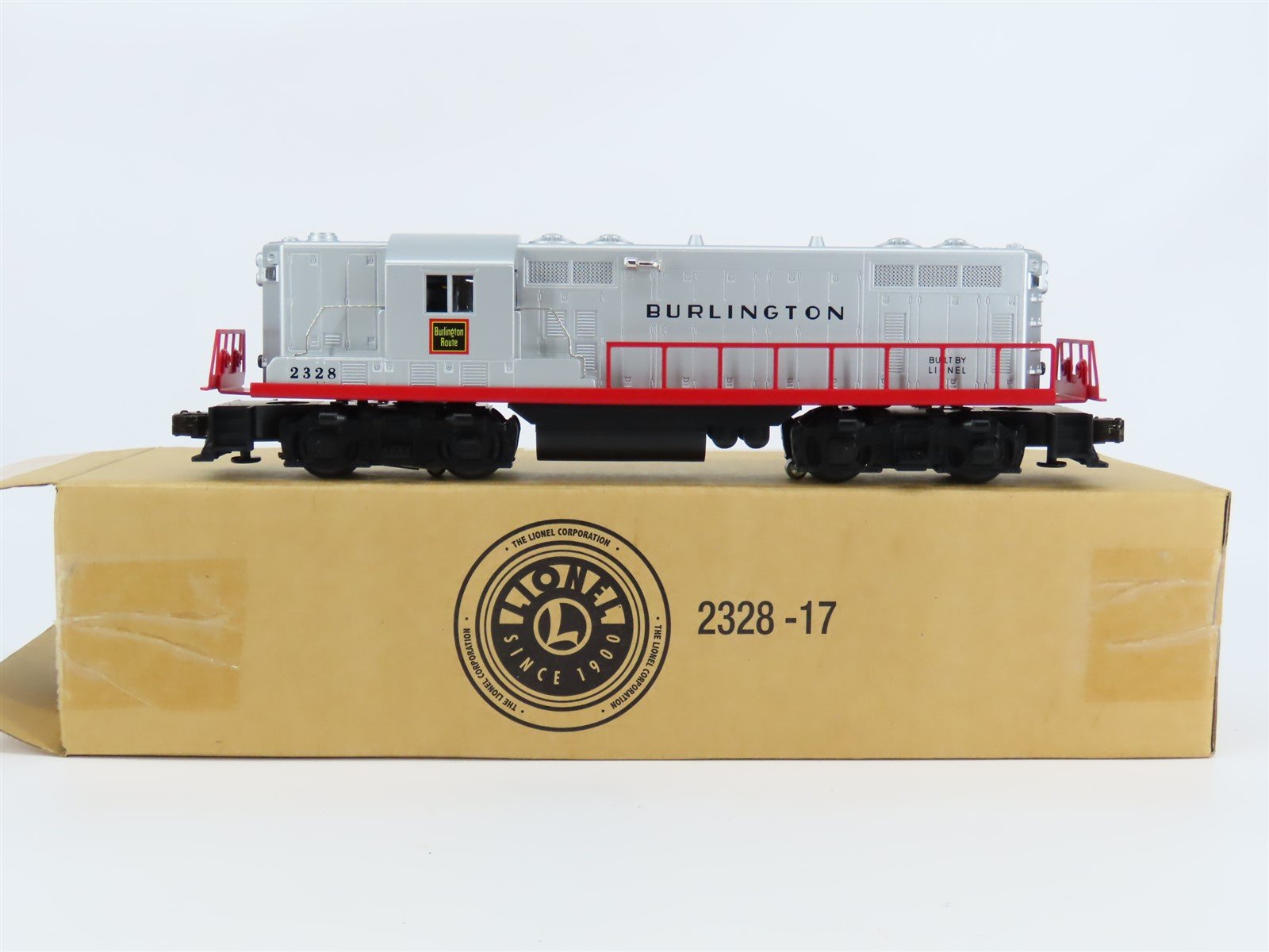 O Gauge 3-Rail Lionel 2328 CBQ Burlington GP7 Diesel Locomotive #2328 w/Sound