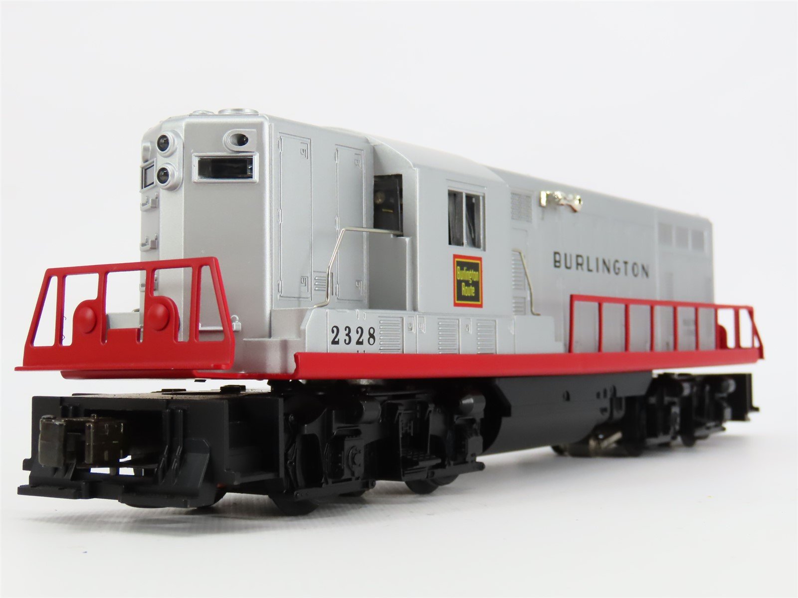 O Gauge 3-Rail Lionel 2328 CBQ Burlington GP7 Diesel Locomotive #2328 w/Sound