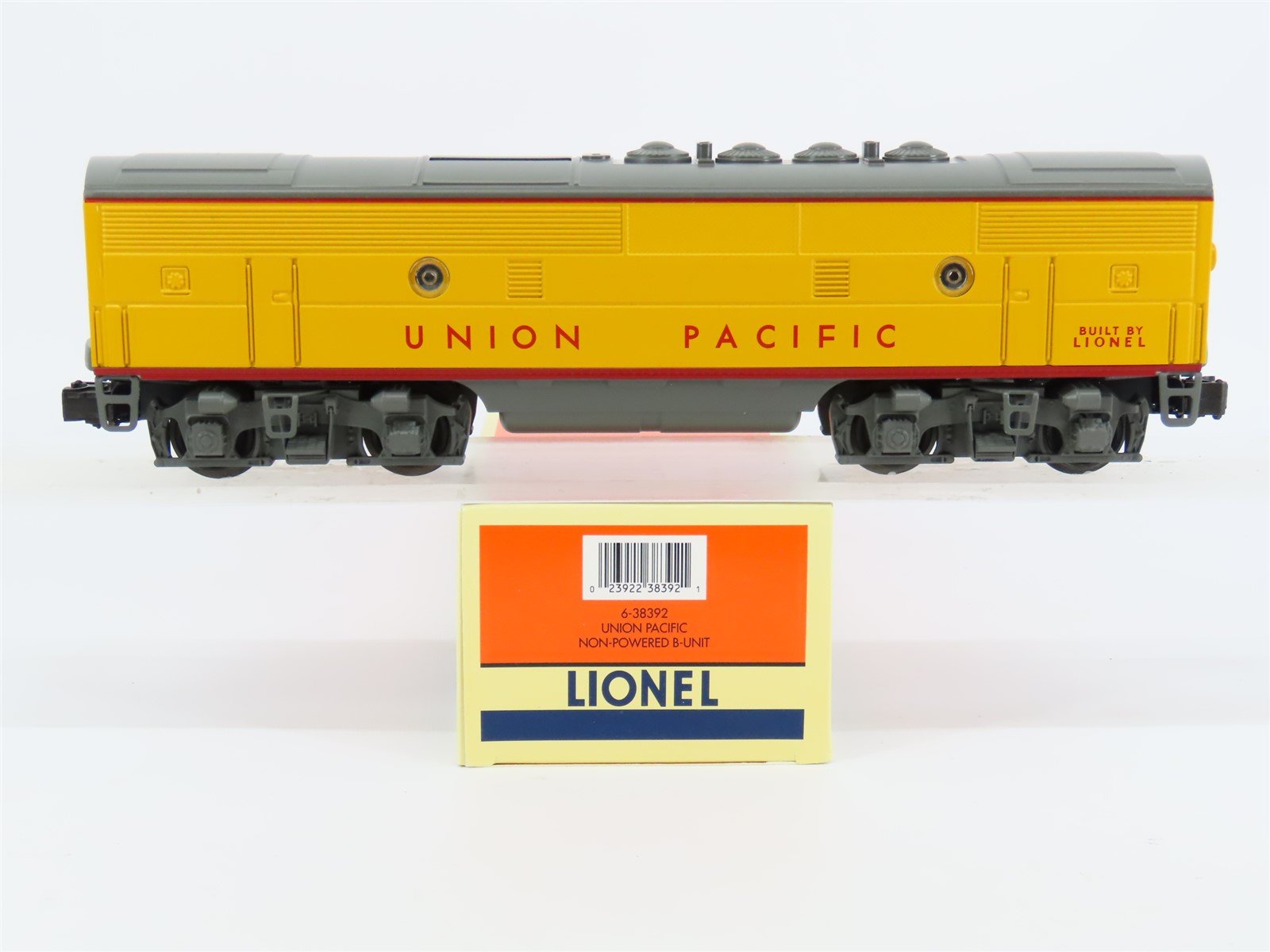 O Gauge 3-Rail Lionel 6-38392 UP Union Pacific F3B Diesel Loco UNPOWERED