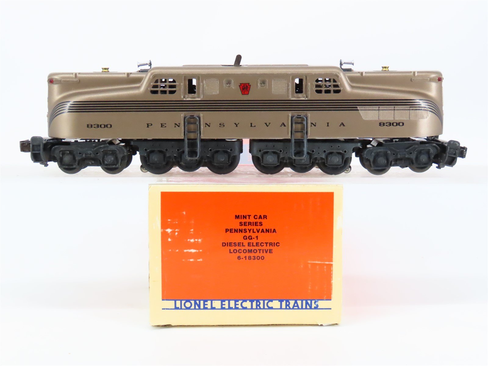 O 3-Rail Lionel 6-18300 Mint Series PRR Pennsylvania GG1 Electric Loco #8300
