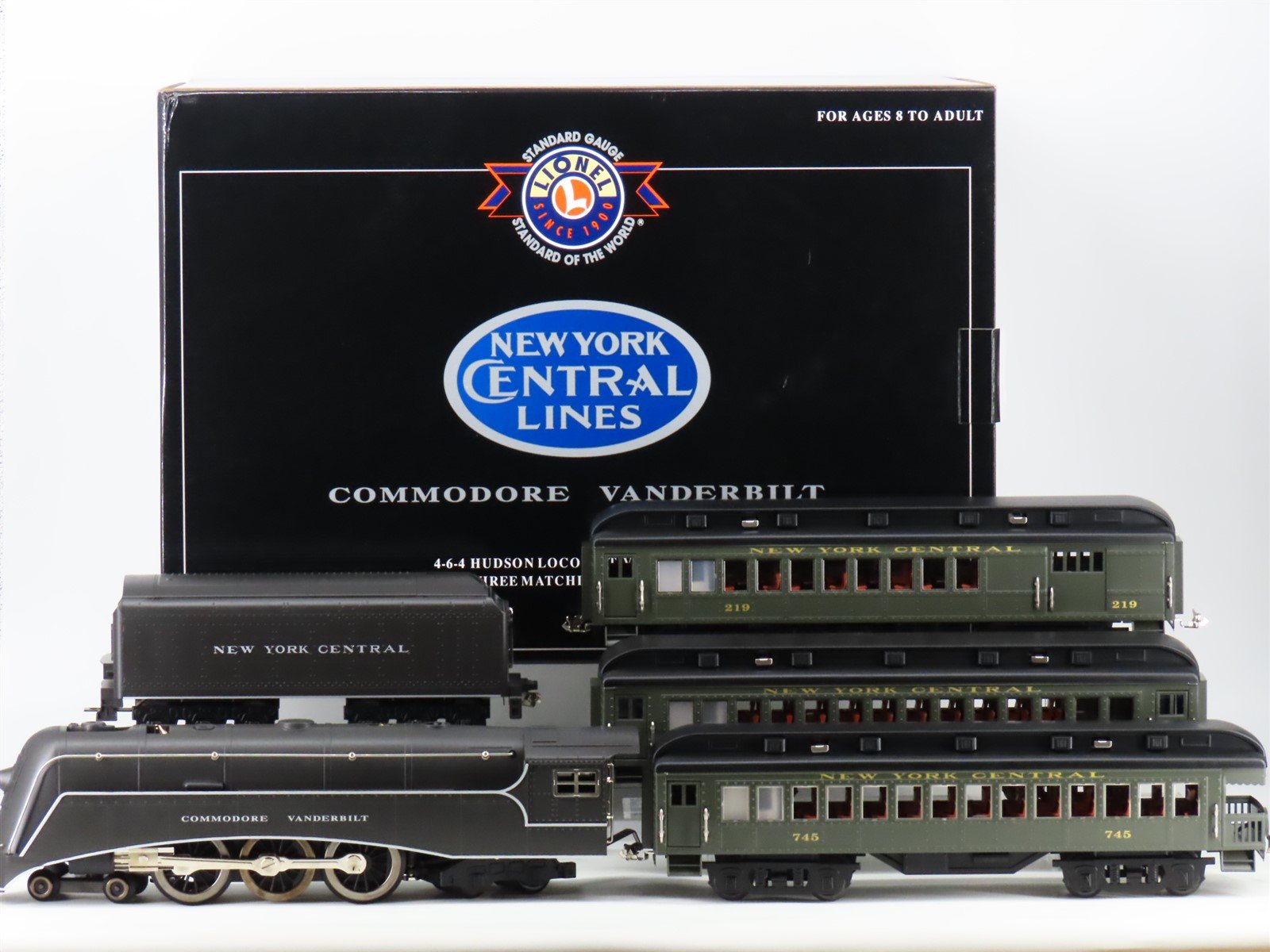 Standard Gauge Lionel 6-13008 Commodore Vanderbilt Steam Passenger Set