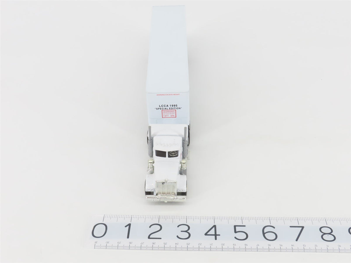 O 1/48 Scale Lionel 6-52091 LCCA Lennox Diecast Tractor w/ Plastic Trailer