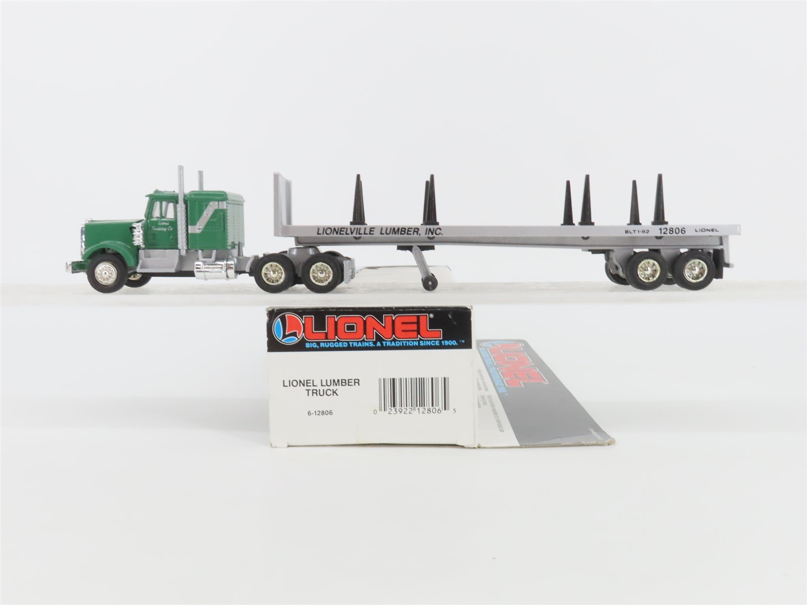 O 1/48 Scale Lionel 6-12806 Lionelville Lumber Truck #12806 w/ Log Load