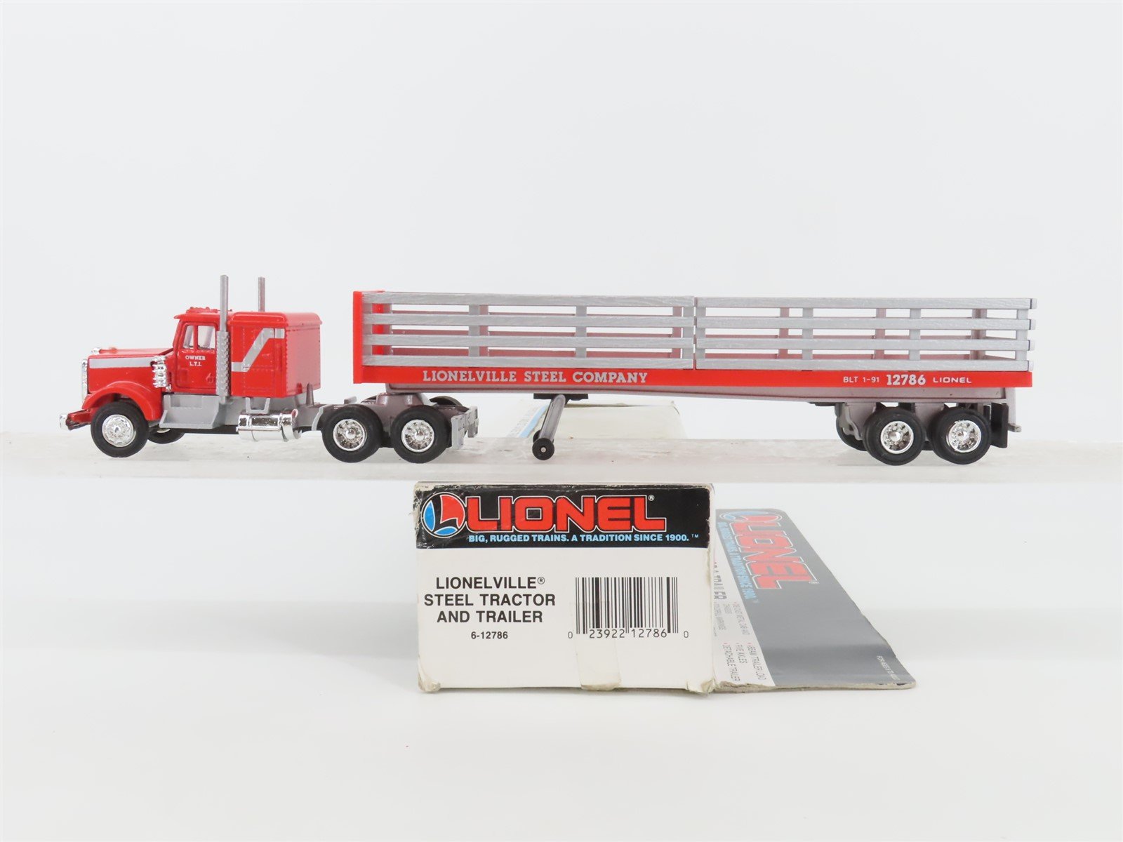 O 1/48 Scale Lionel 6-12786 Lionelville Steel Company Tractor w/ Trailer & Load