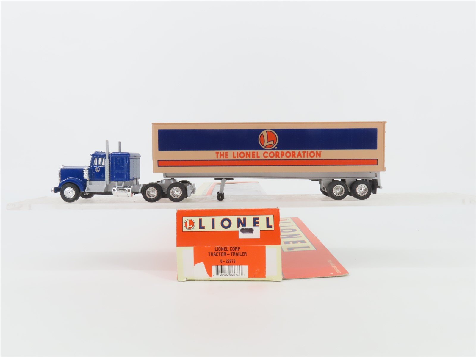 O 1/48 Scale Lionel 6-22973 The Lionel Corporation Tractor Trailer
