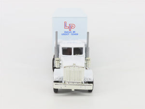 O 1/48 Scale Lionel 6-12932 Laimbeer Packaging Tractor w/ Trailer