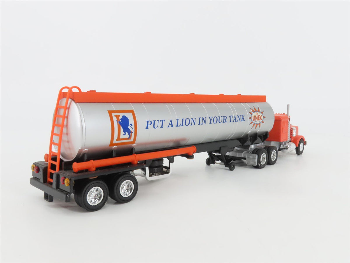 O 1/48 Scale Lionel 6-12991 Linex Gas Tractor w/ Tanker Trailer