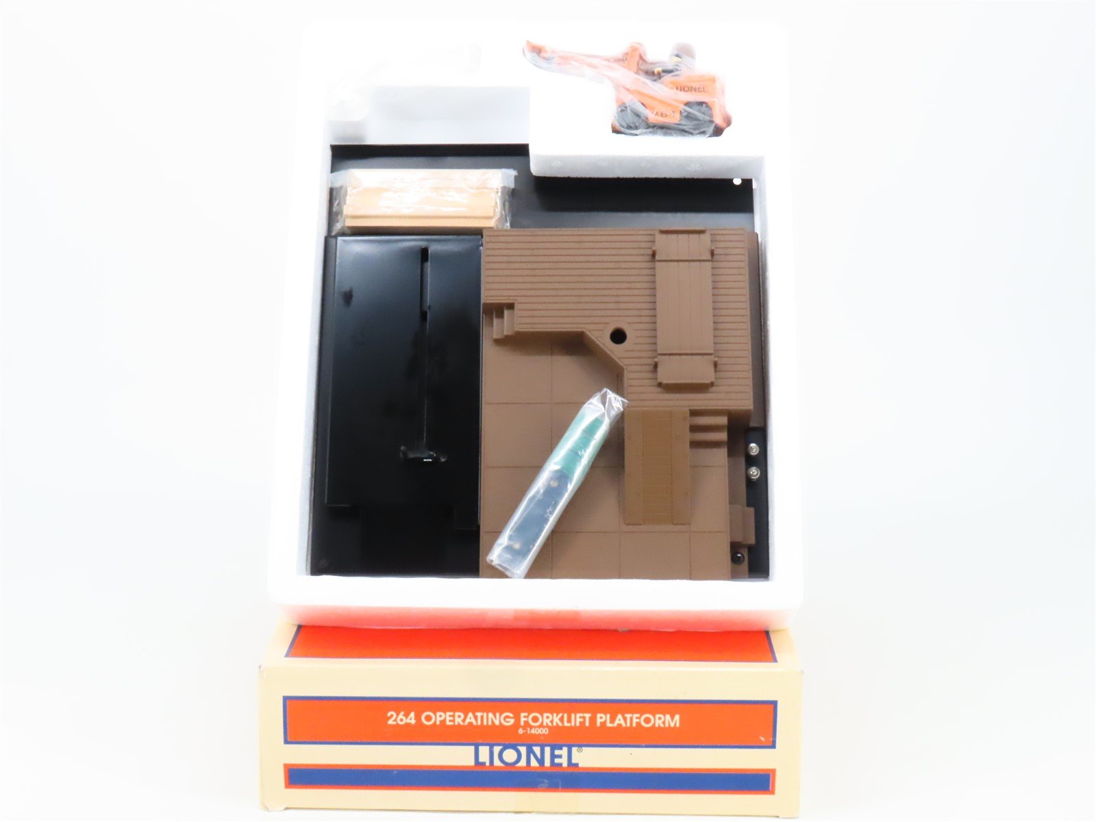 O 1/48 Scale Lionel 6-14000 Operating Forklift Platform