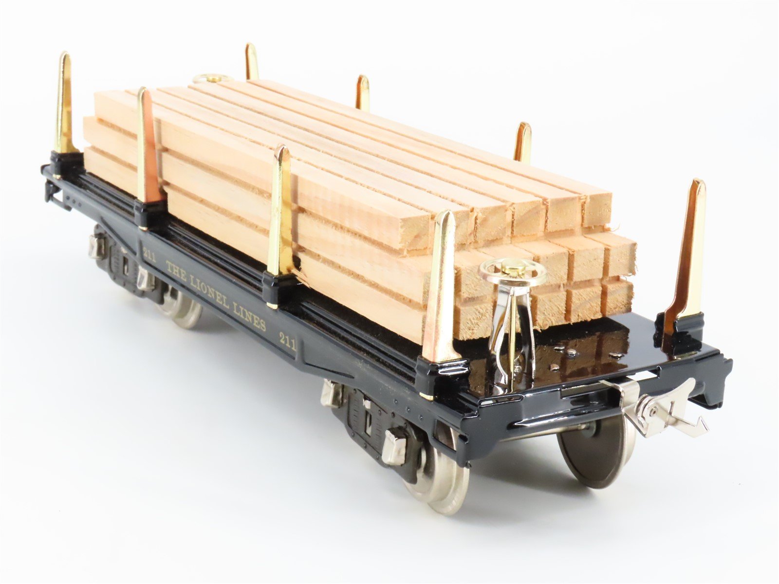Standard Gauge Lionel 11-30033 Lionel Lines Flatcar #211 w/Wood Load
