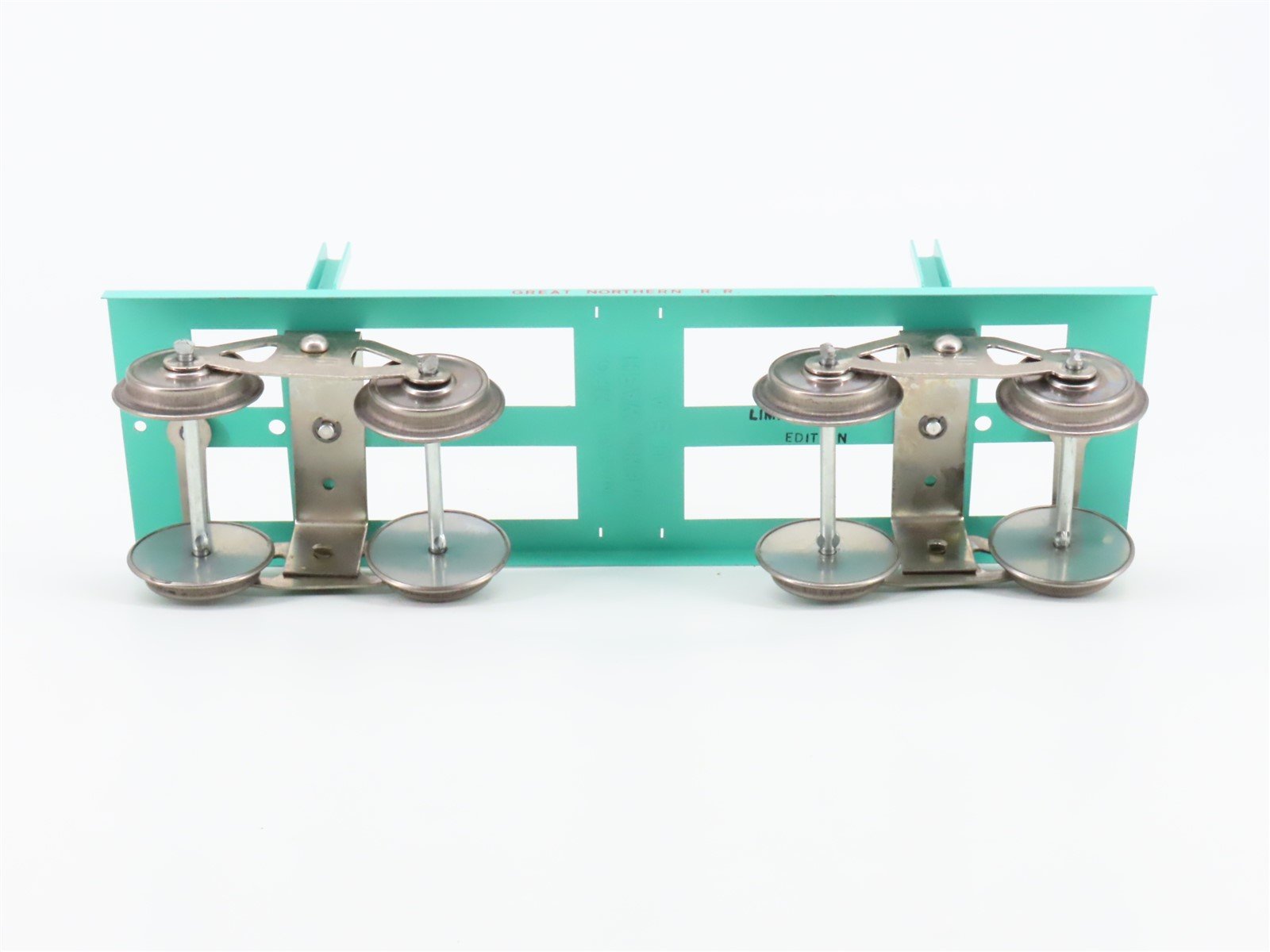 Standard Gauge McCoy GN Great Northern Railroad Flat Car w/ Wood Load