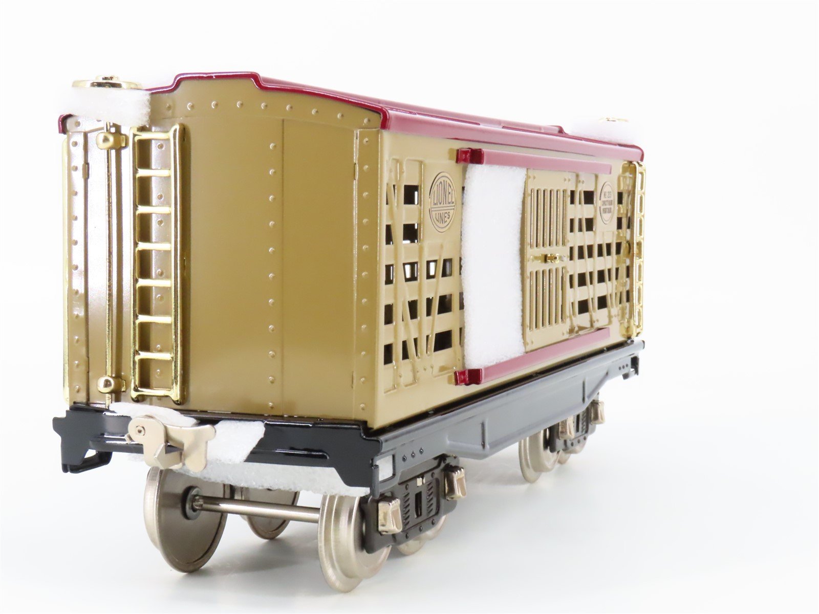 Standard Gauge Lionel 11-30056 Tinplate Cattle Car #213 w/ Brass Trim