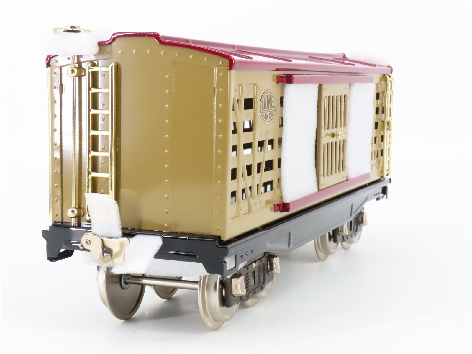 Standard Gauge Lionel 11-30056 Tinplate Cattle Car #213 w/ Brass Trim