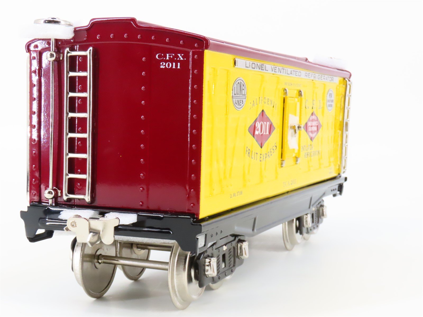 Standard Gauge Lionel 11-30132 No 214R Tinplate TCA CFX Reefer #2011